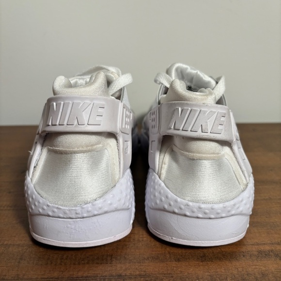 Nike Air Huarache Sneakers White & Pure Platinum 654275-110 Size 4Y / 5.5 Women - Picture 2 of 7